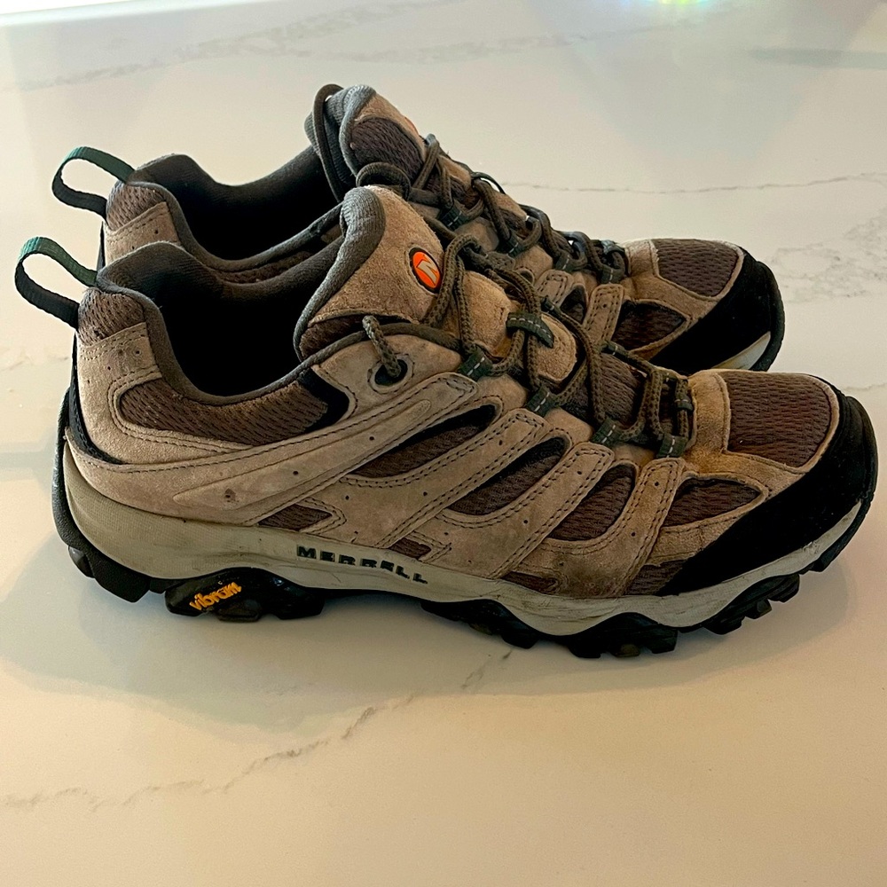 Men’s Merrell Moab 3, size 10.5.
